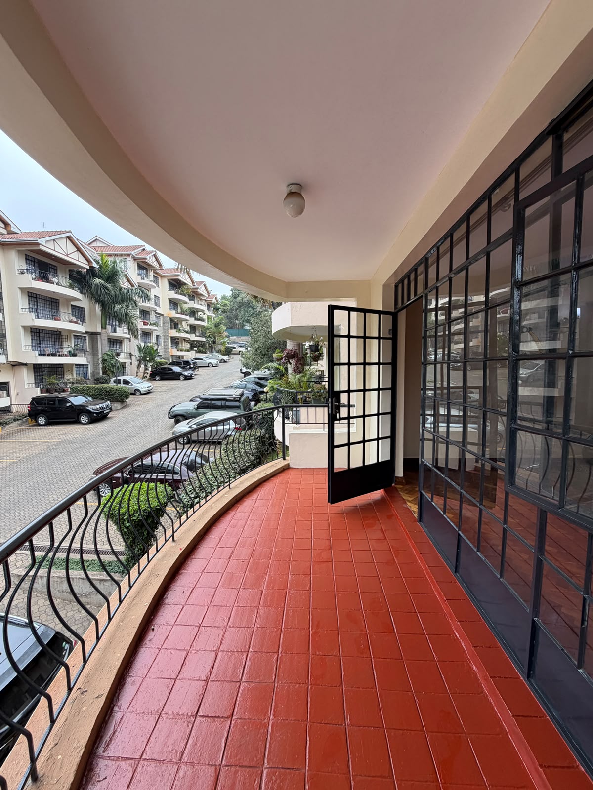 Merlin Court Apartments