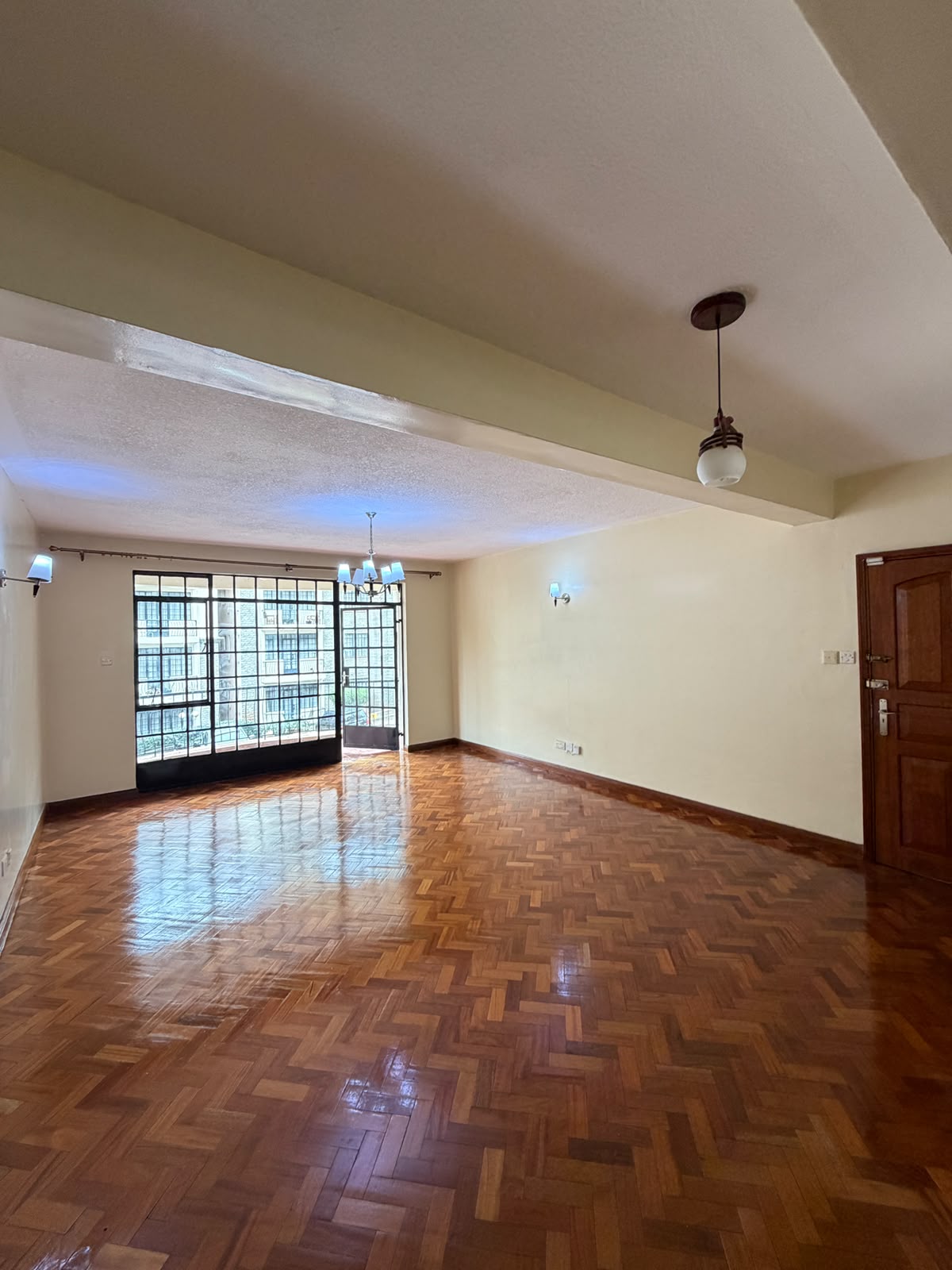 Merlin Court Apartments