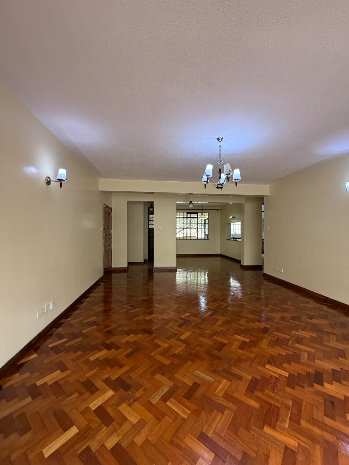 Merlin Court Apartments