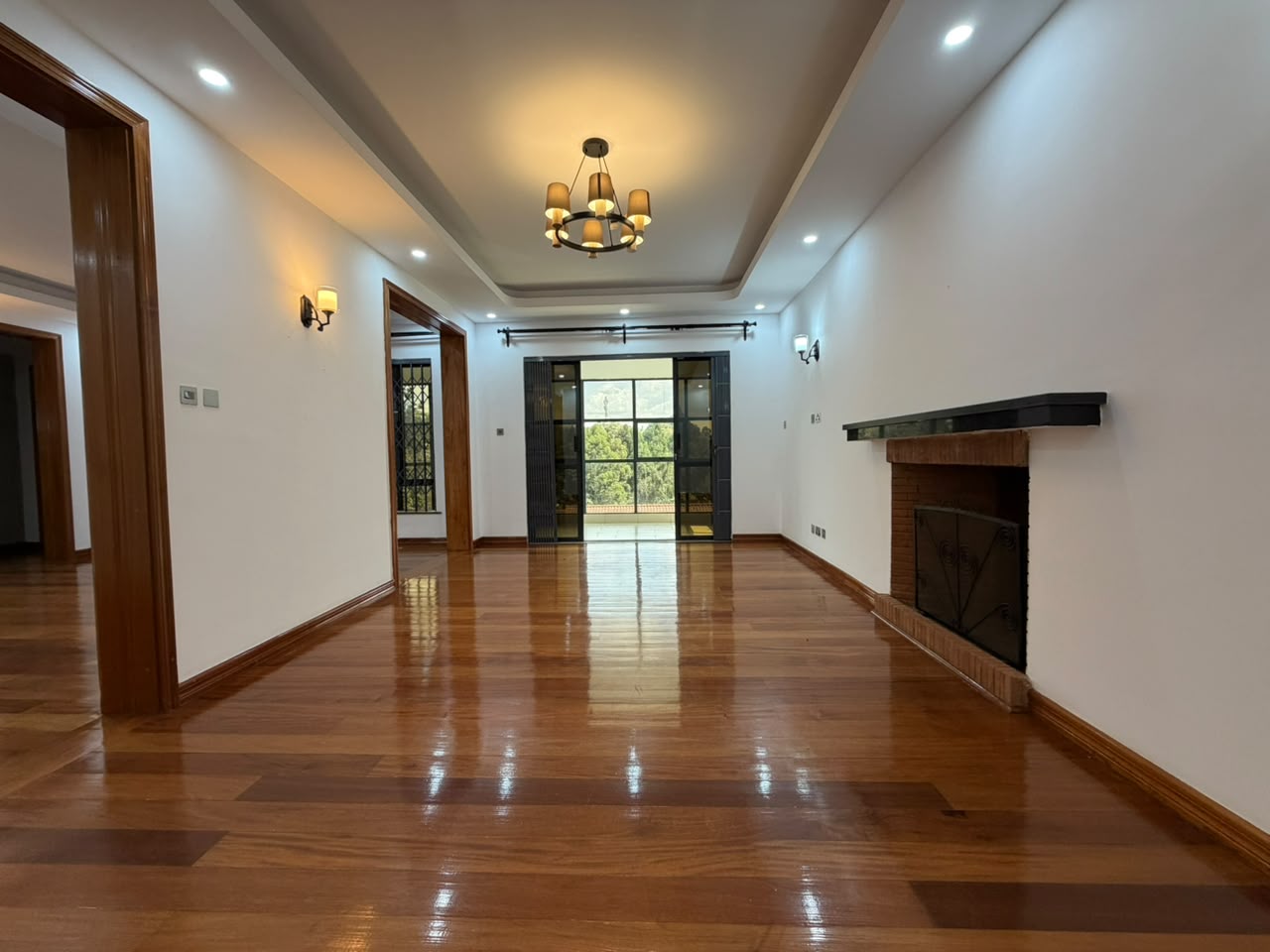 5-Bedroom House + 2 DSQs To Let in Thigiri