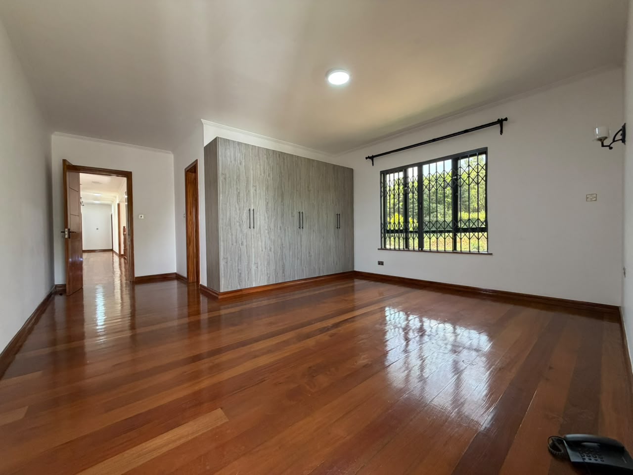 5-Bedroom House + 2 DSQs To Let in Thigiri