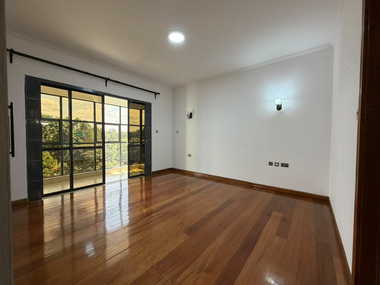 5-Bedroom House + 2 DSQs To Let in Thigiri